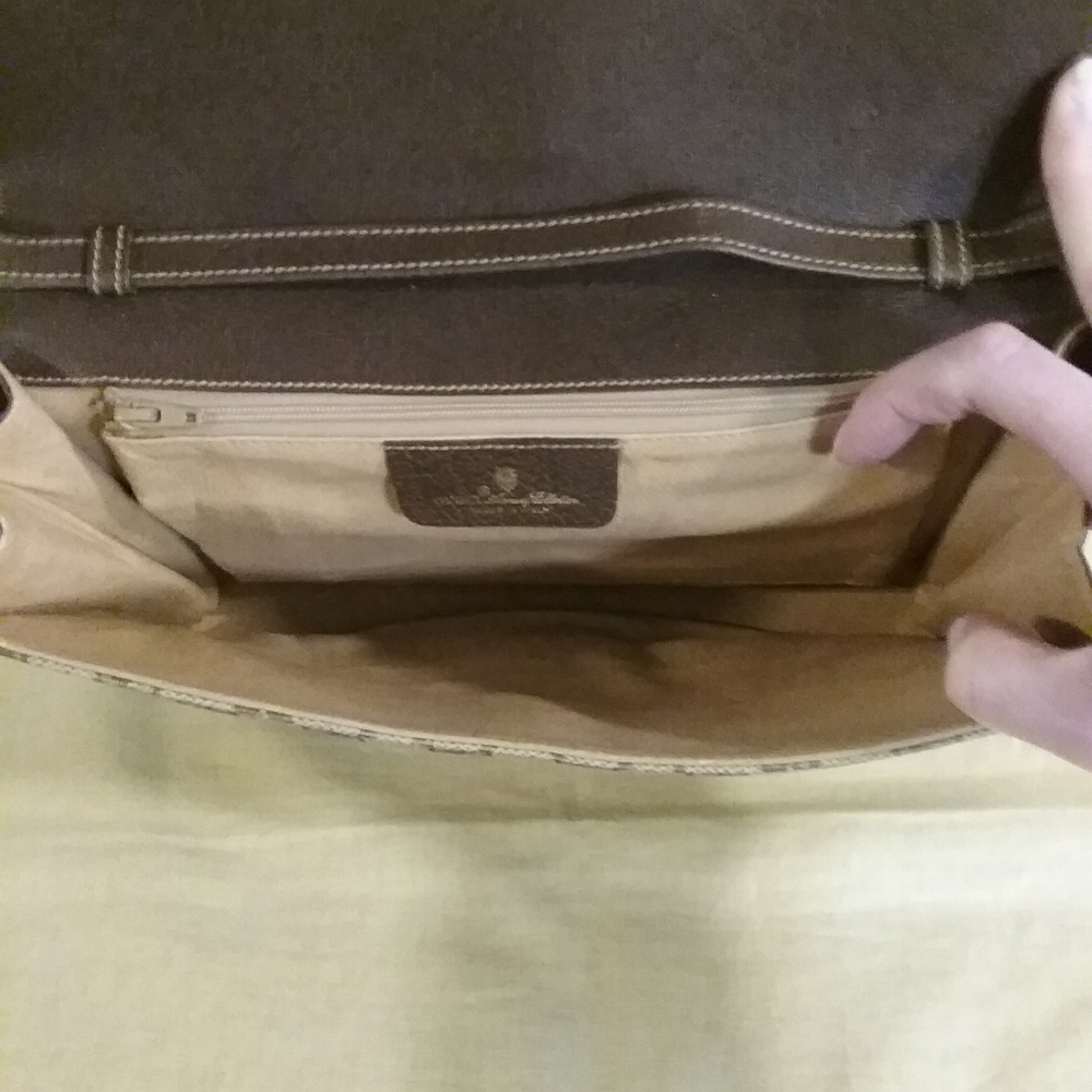 Authentic Gucci Vintage Purse - Picture 5 of 9